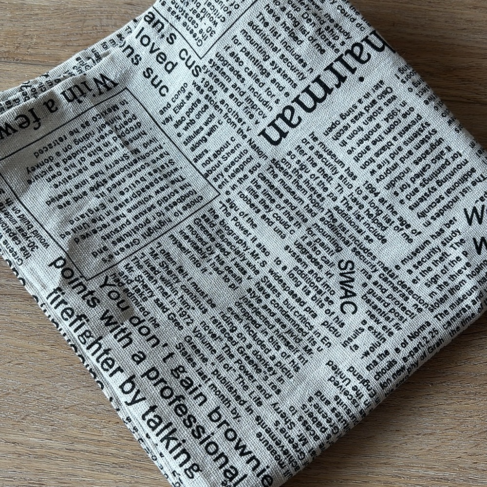Brand New No Tag🗞️Newspaper Print Fabric!📰